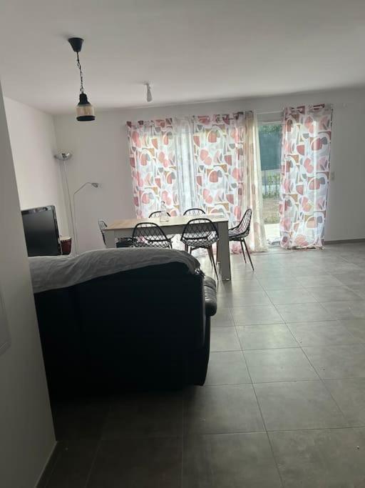 Appartement T3 Rez De Jardin Lucciana  Kültér fotó